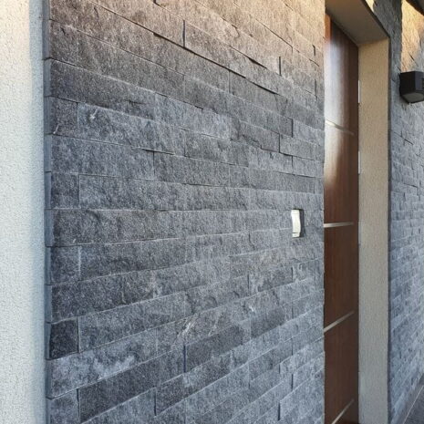 kamien-elewacyjny-paski-grafitowe-graniteks-8 kamien-elewacyjny-paski-grafitowe-graniteks-8