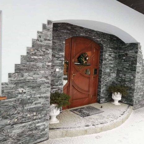 kamien-elewacyjny-pasy-15x60-graniteks-2 kamien-elewacyjny-pasy-15x60-graniteks-2