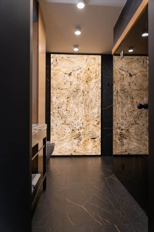 Dlaczego warto wybrać fornir kamienny